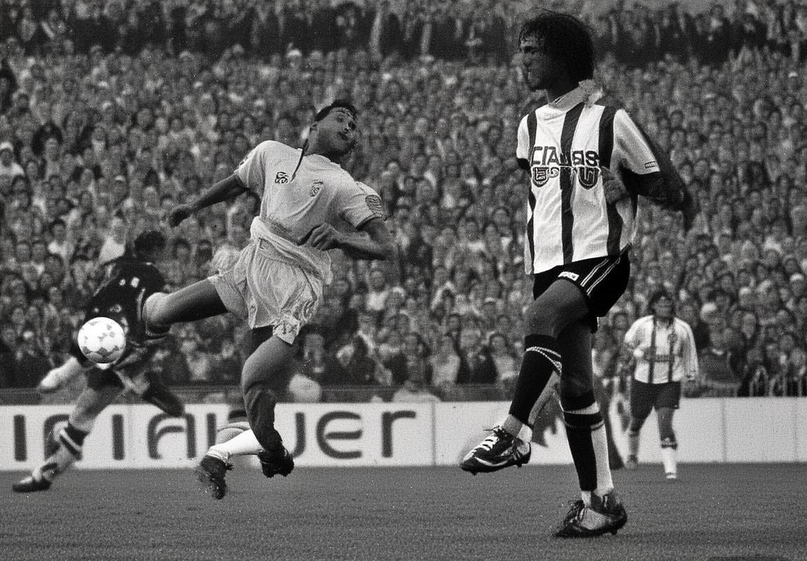 巴西国际VS帕莱斯：历史恩怨再燃绿茵场，战术对决与心理博弈解析(图3)